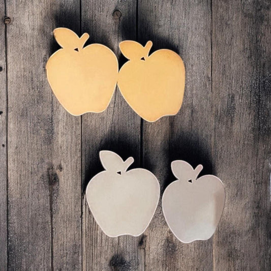 Personalized Apple Stud Earrings – A Sweet Tribute to Teachers!