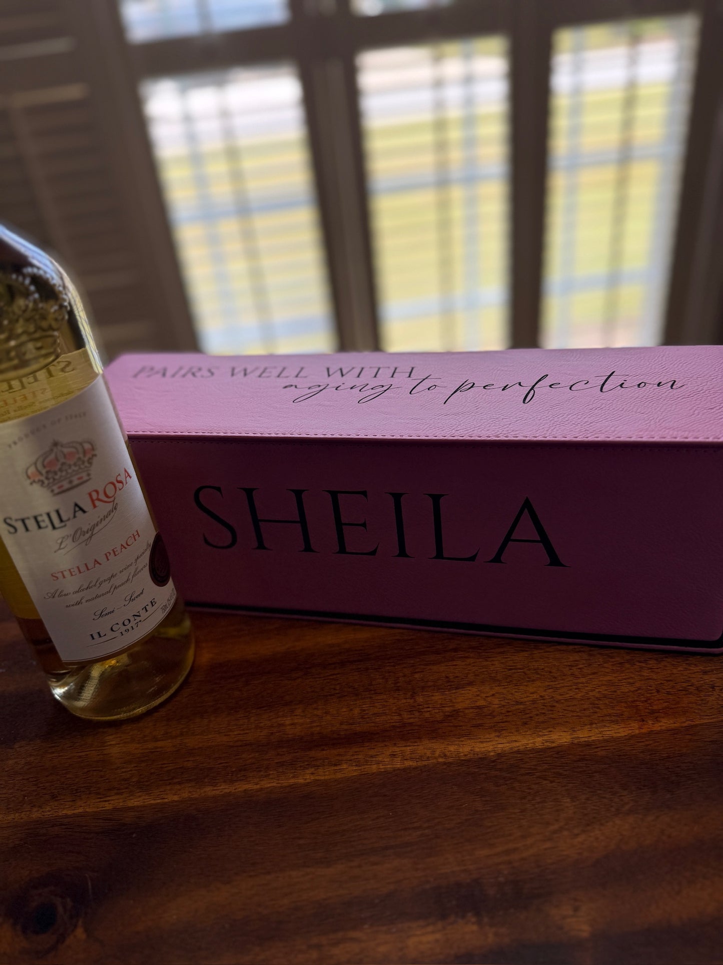 Personalized Wine Box Gift Set – Includes 4 Tools | Elegant Magnetic Closure