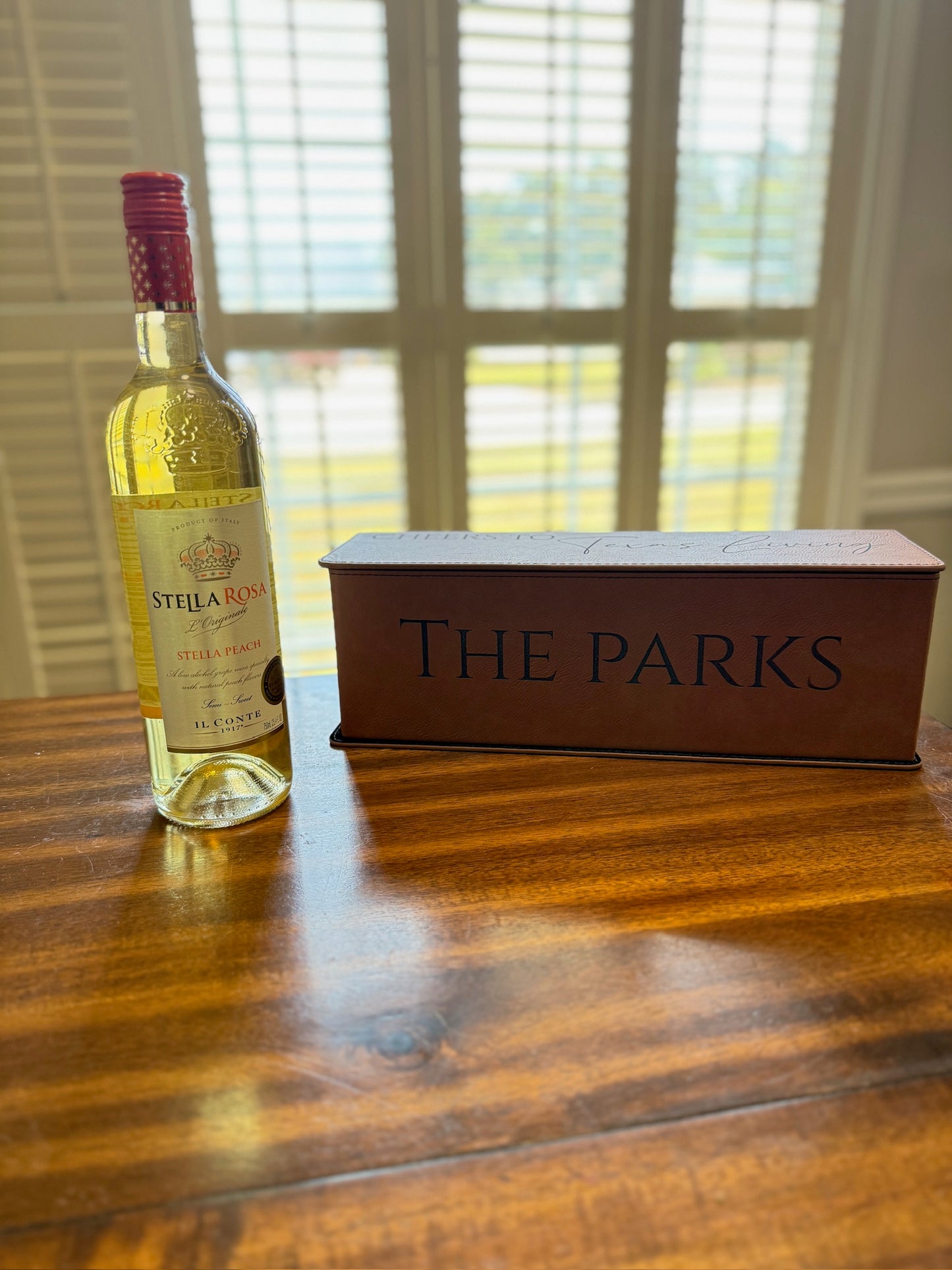 Personalized Wine Box Gift Set – Includes 4 Tools | Elegant Magnetic Closure