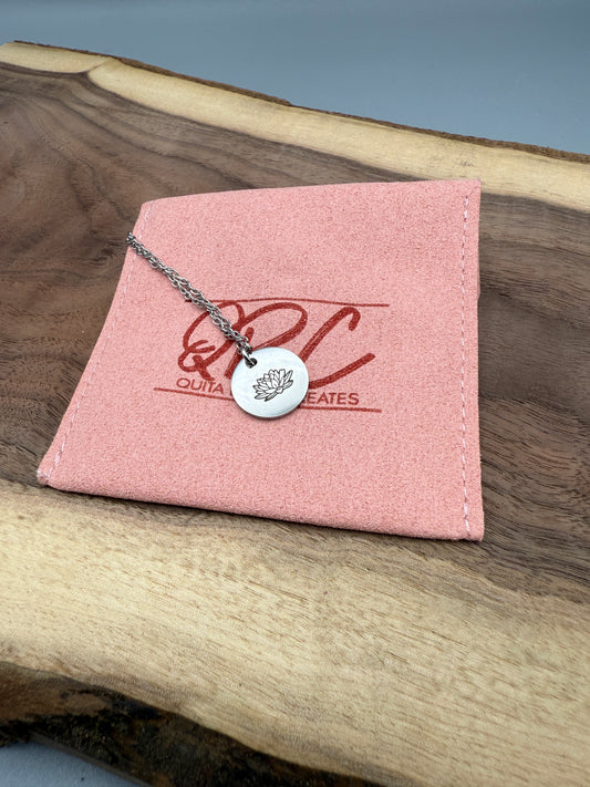 July Birth Flower Pendant – Water Lily Engraved Necklace