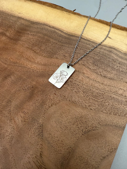 August Birth Flower Pendant – Poppy Engraved Necklace